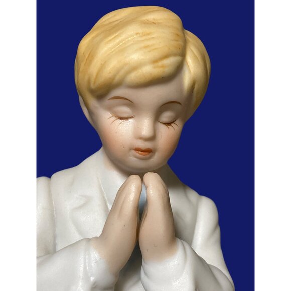 Confirmation/ First Communion Praying Kneeling  boy Enesco 1987 - Picture 10 of 10